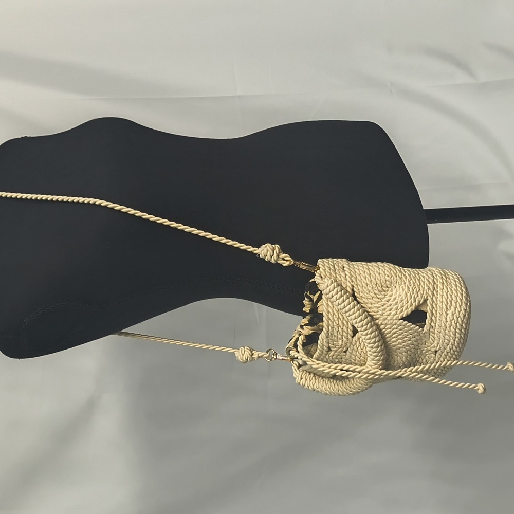 Like New - Zara Raffia Crochet Rope Bucket Bag With Removable Crossbody Strap - Picture 4 of 9